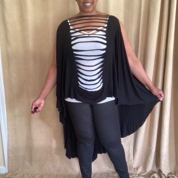 Pyramid Collection, Black Vest/Pancho with slash detail, One size - Picture 3 of 14